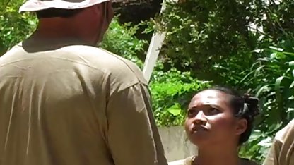 Seis alumnos participan videos pornos de mujeres gordibuenas en una orgía.