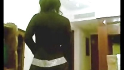 Nena bonita acaricia su culo video de gordibuenas