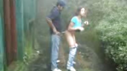 La joven Anastasia se masturba con un chorro gordibuenas jovenes de agua.