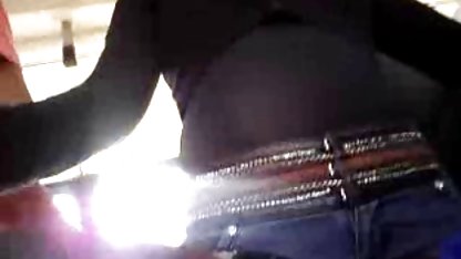 Chica rubia extendió sus piernas sexo gratis gordibuenas y digitación su coño