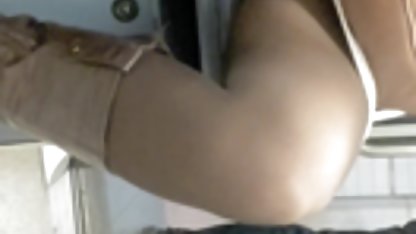 Fiesta caliente donde las chicas follan con sexo casero gordibuena cualquiera y en cualquier lugar.