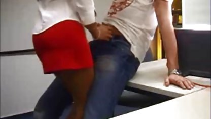 Carmen de 18 años hace una videos sexo gordibuenas buena mamada.