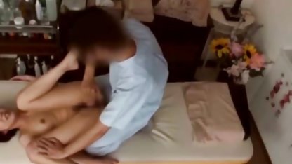 Mami tiene gordibuenas cogiendo orgasmos