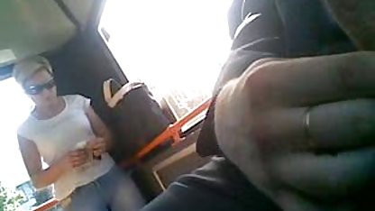 Consolador masturbándose morena en un gordibuenas videos xxx cuerpo desnudo de malla naranja