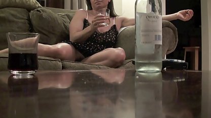 La perra rompió medias en el coño y se sentó en la gordibuenas videos caseros cara de su amada
