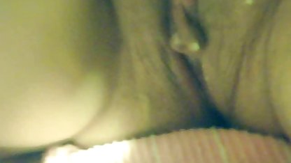 Chico acaricia el delgado cuerpo de una rubia mexicanas gordibuenas xxx sexy y se la folla