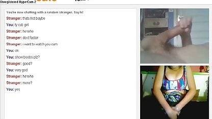 Jennifer se folla a sí misma con un consolador grueso en su coño videos de gordibuenas xxx