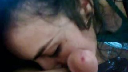 Chica tailandesa caliente con gordibuenas español un tapón en su tapón anal