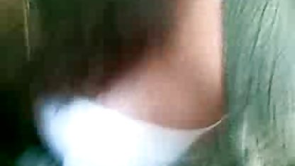 Chica chupa una poderosa gordibuenas morenas polla negra