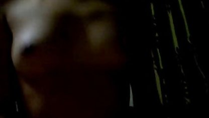 El chico comenzó a la chica en la mujeres gordibuenas desnudas puerta y folla duro