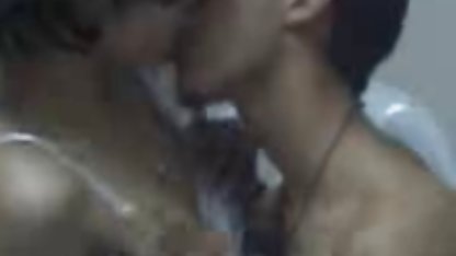 Latina gorda es crustáceos y videos pornos caseros gordibuenas folla con su amante.